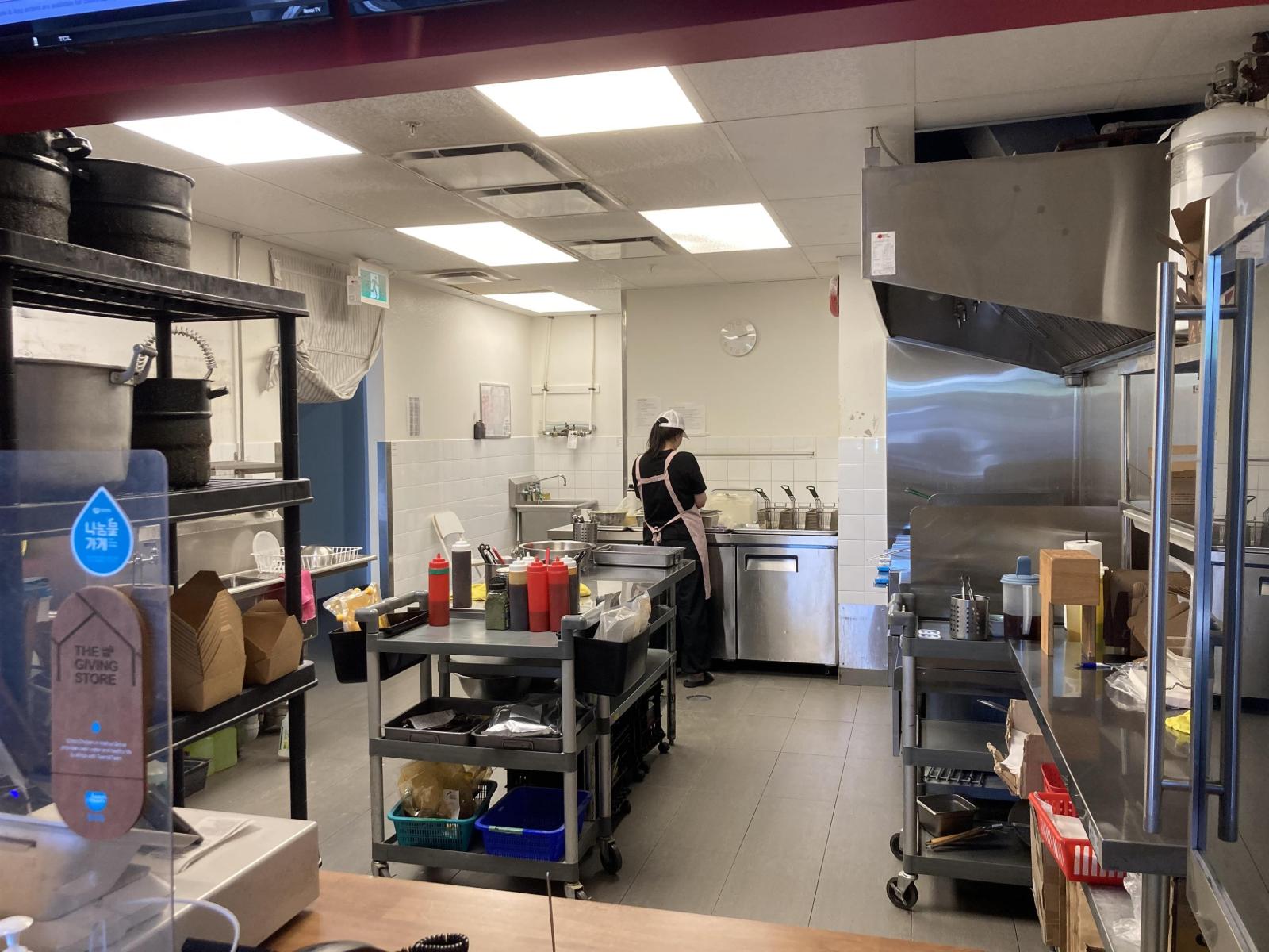 401B 8840 210 STREET, Langley