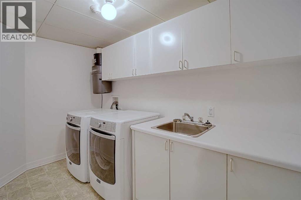 Single Family House for Sale in   Canyon Meadows Drive SW Canyon Meadows Calgary 