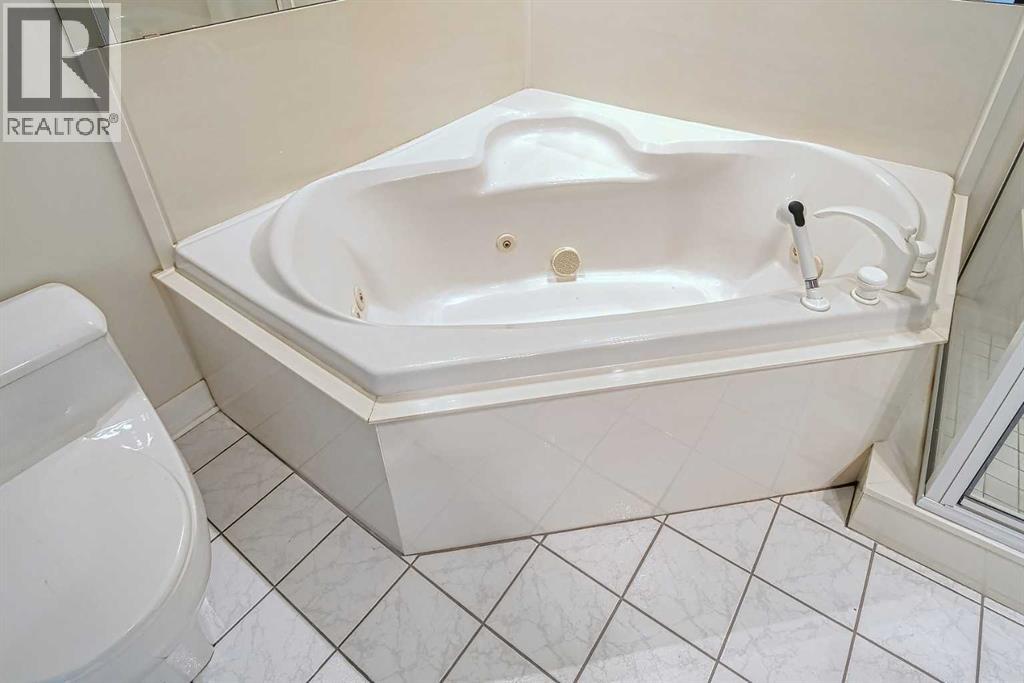 Single Family House for Sale in   Canyon Meadows Drive SW Canyon Meadows Calgary 