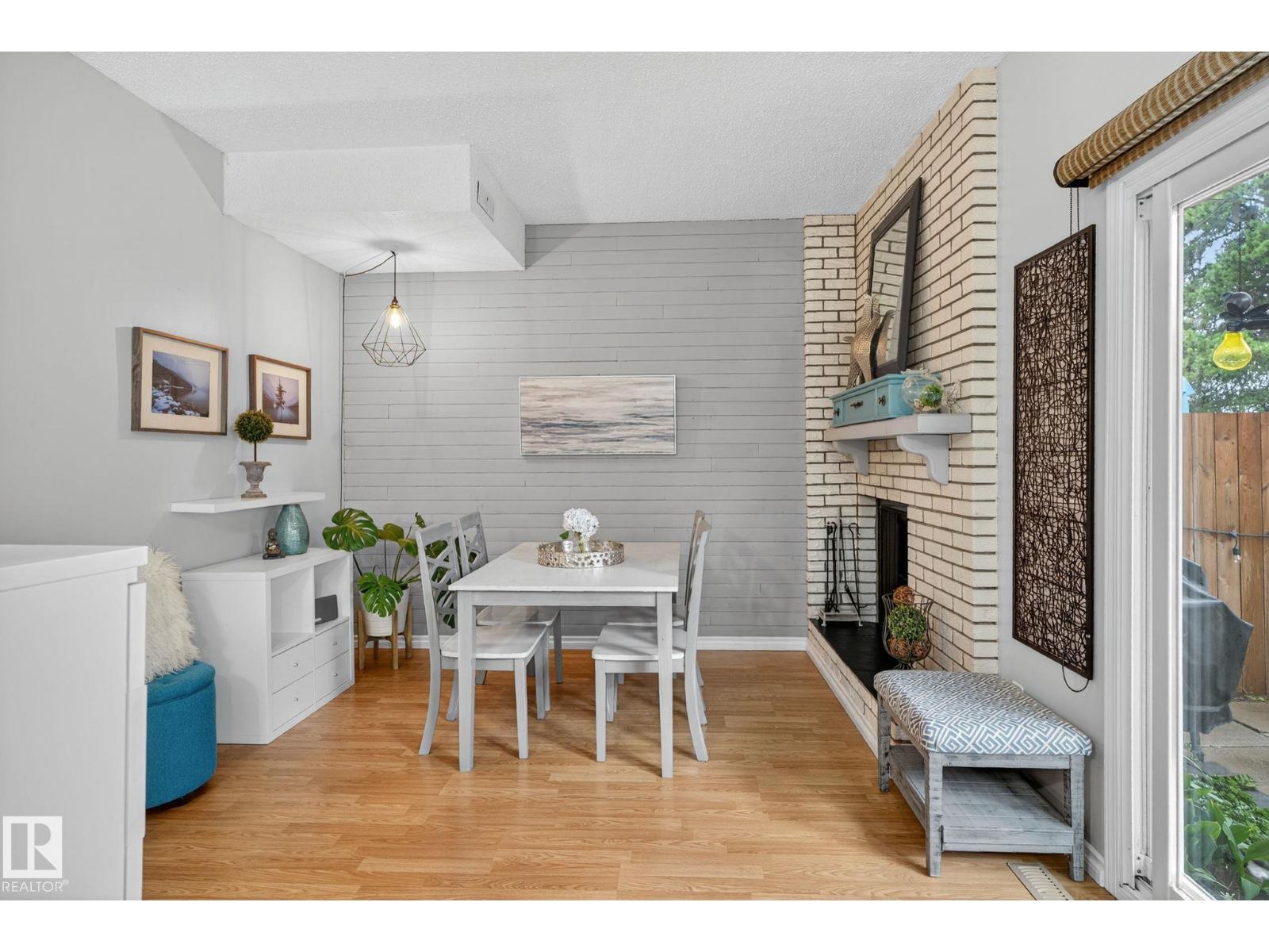 Single Family House for Sale in   AV NW Edmonton 