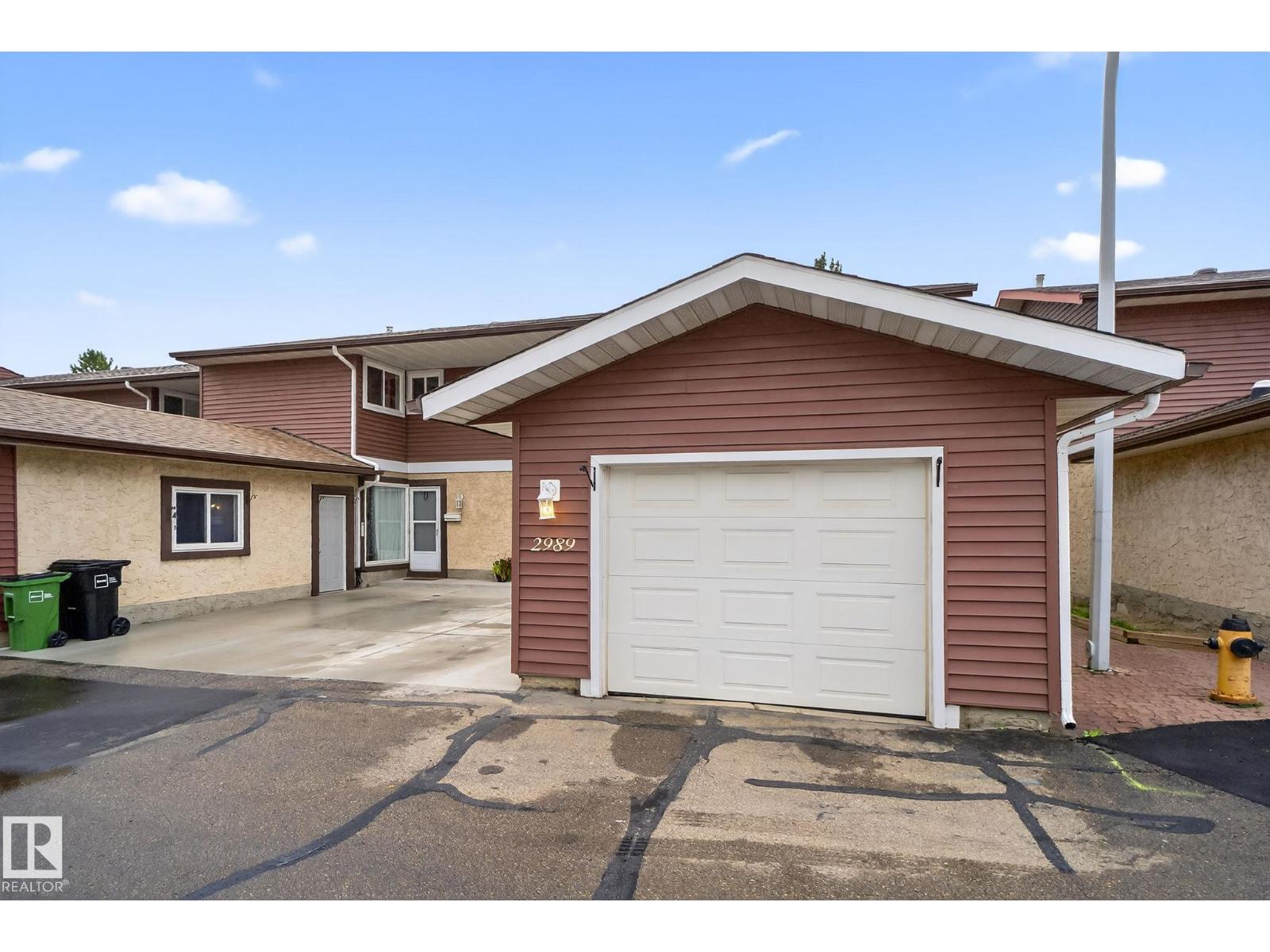 Single Family House for Sale in   AV NW Edmonton 