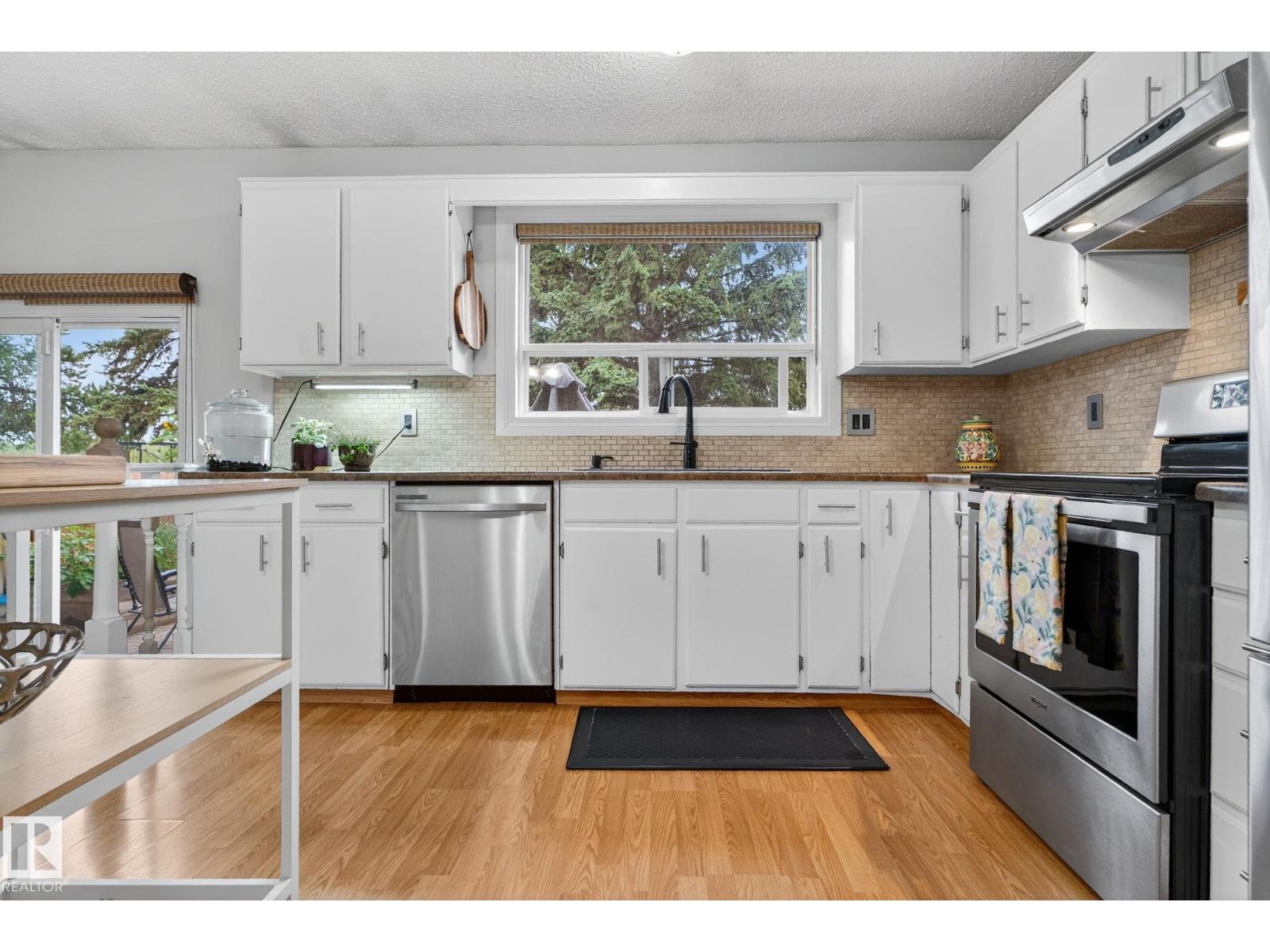 Single Family House for Sale in   AV NW Edmonton 