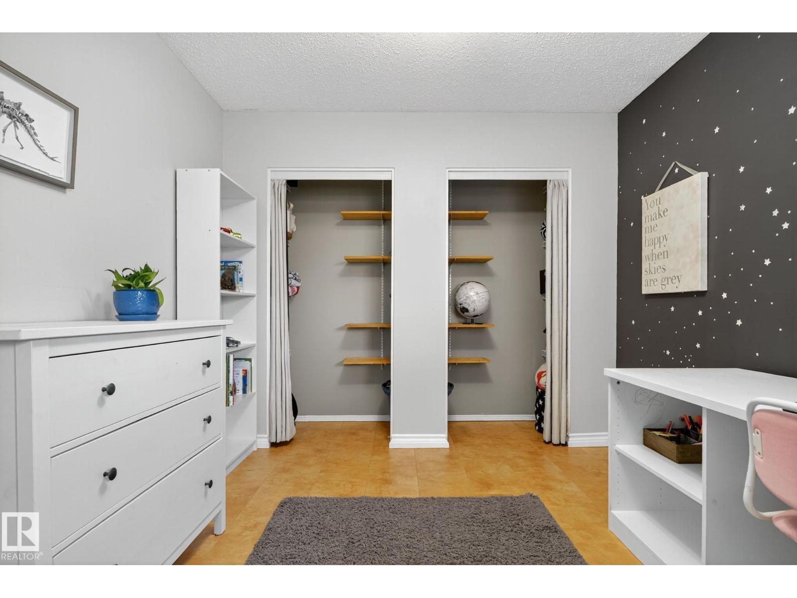 Single Family House for Sale in   AV NW Edmonton 
