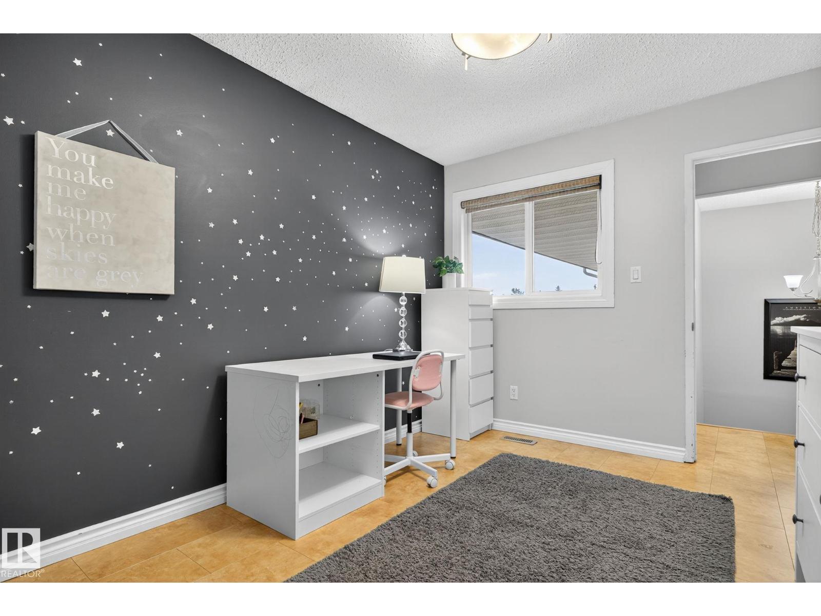 Single Family House for Sale in   AV NW Edmonton 