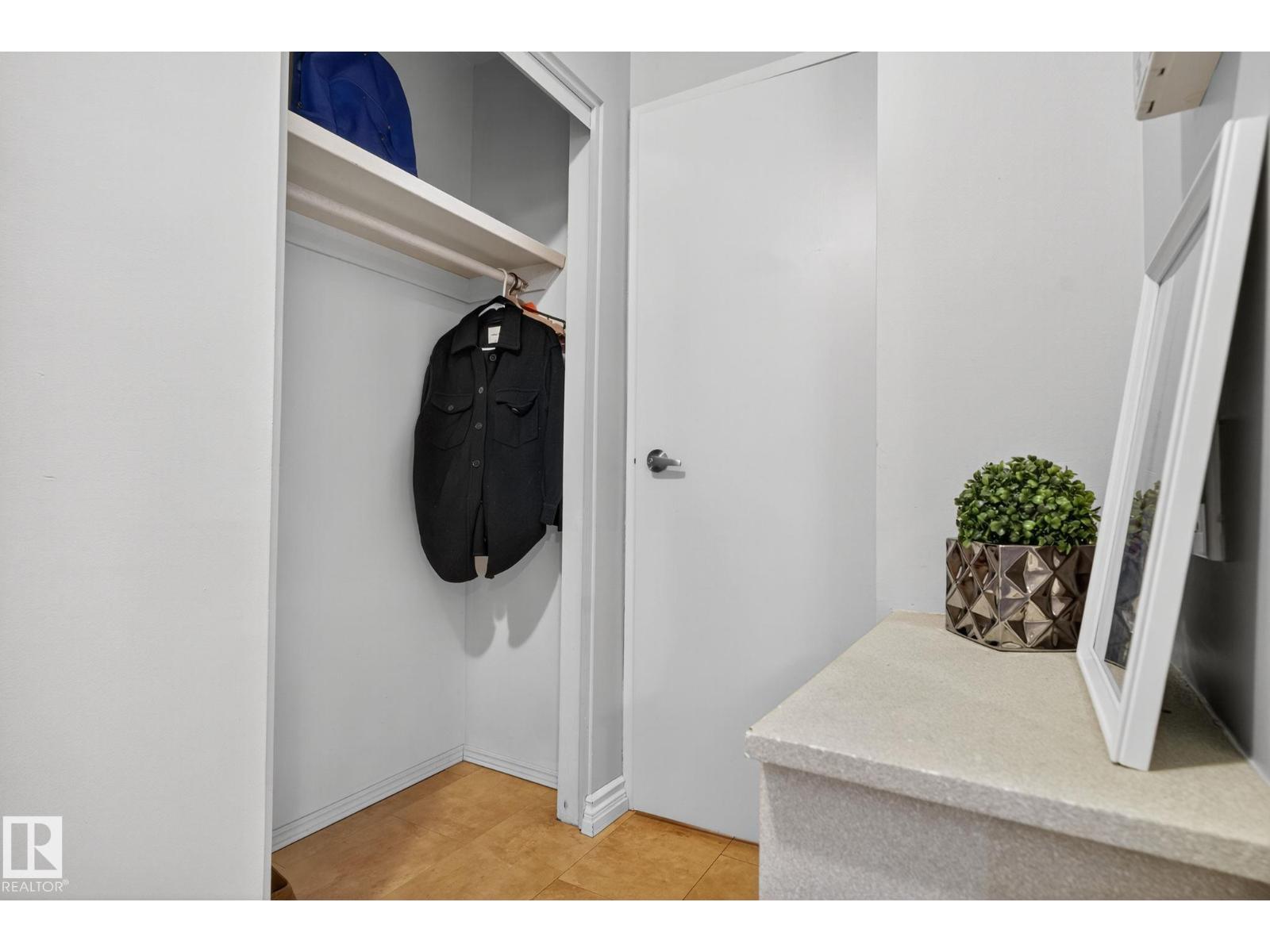 Single Family House for Sale in   AV NW Edmonton 