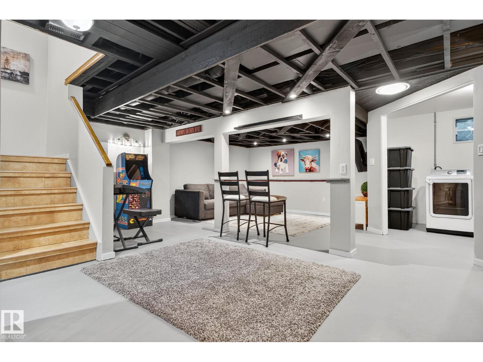 Single Family House for Sale in   AV NW Edmonton 