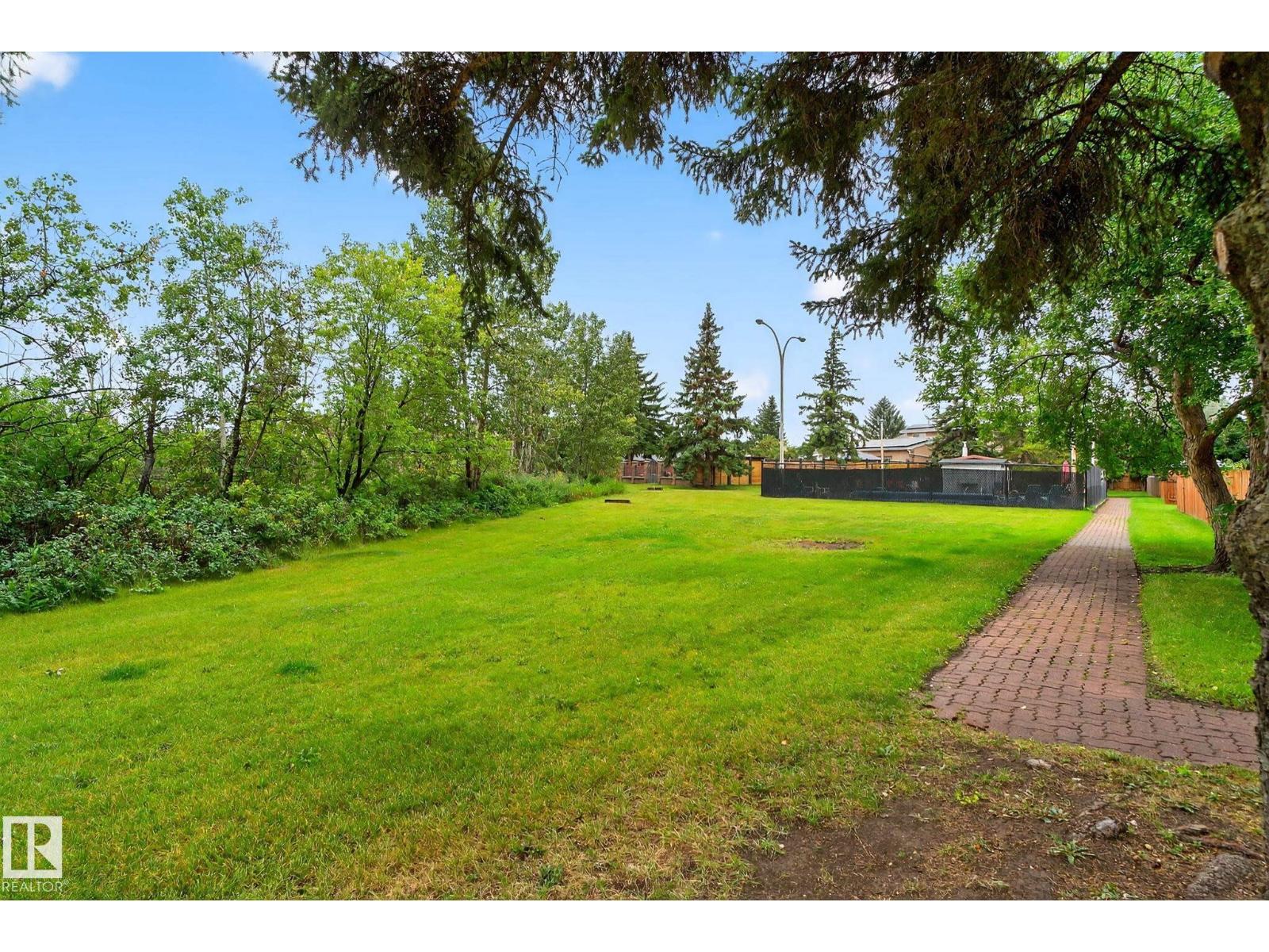 Single Family House for Sale in   AV NW Edmonton 