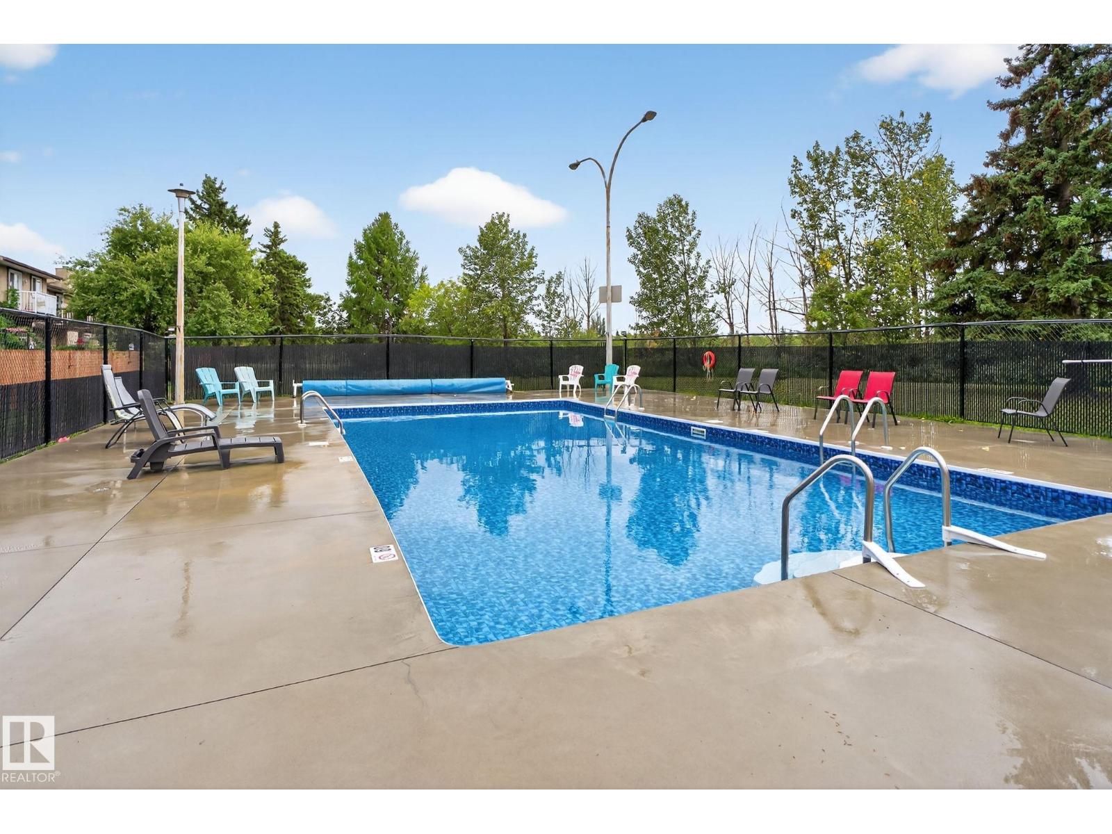 Single Family House for Sale in   AV NW Edmonton 