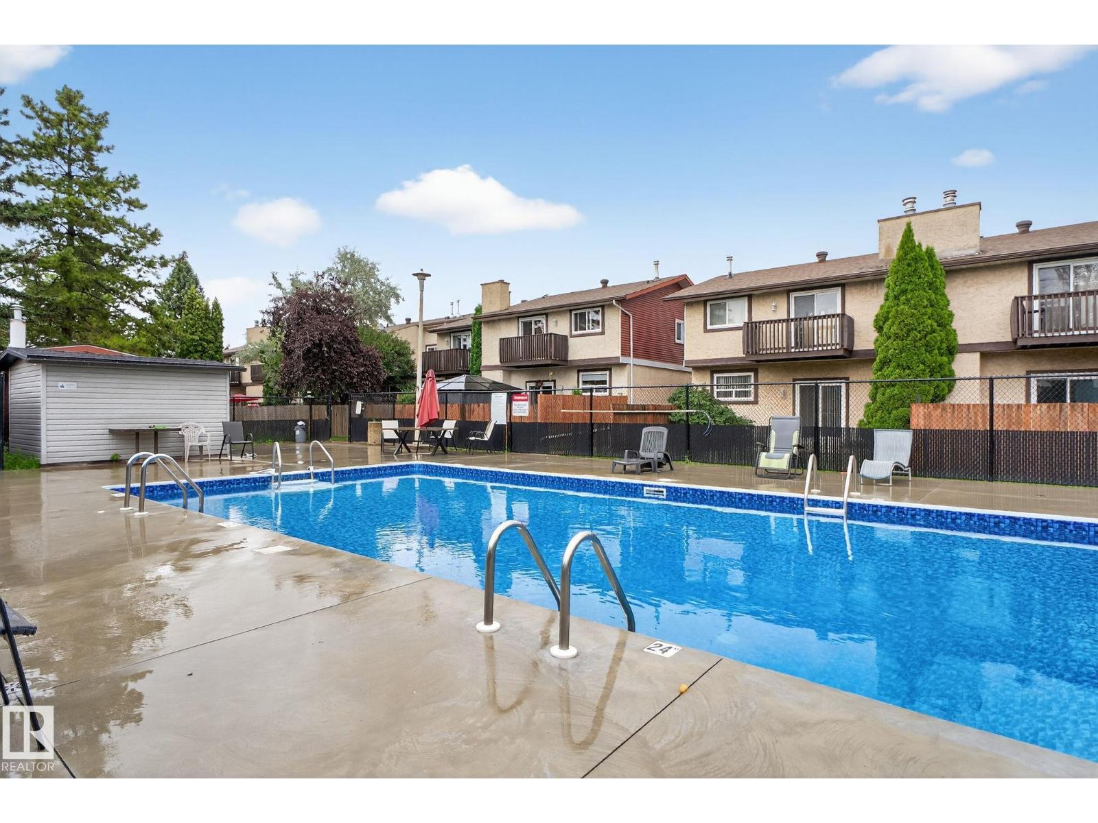 Single Family House for Sale in   AV NW Edmonton 
