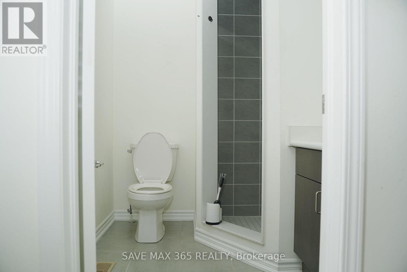 Photo 29 of 264 Waterbrook Lane, Kitchener ON