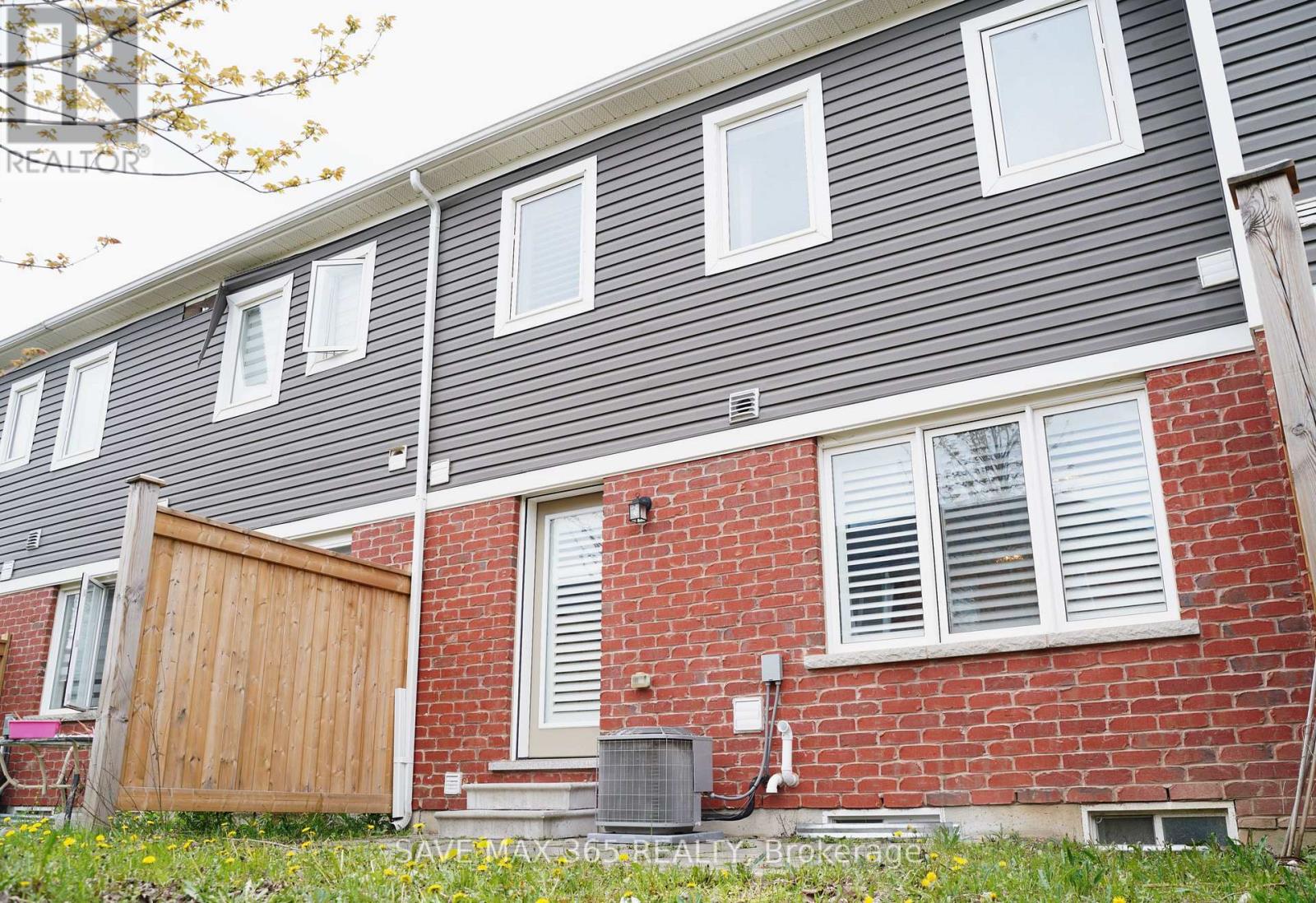 Photo 38 of 264 Waterbrook Lane, Kitchener ON