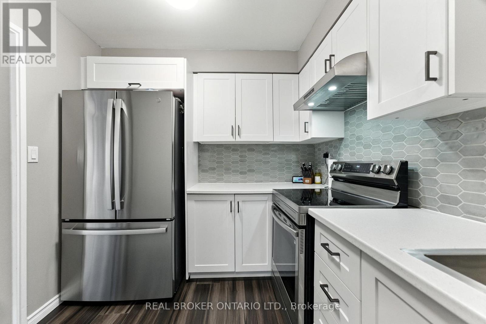 Photo 10 of 126 36 Hayhurst Road, Brantford ON