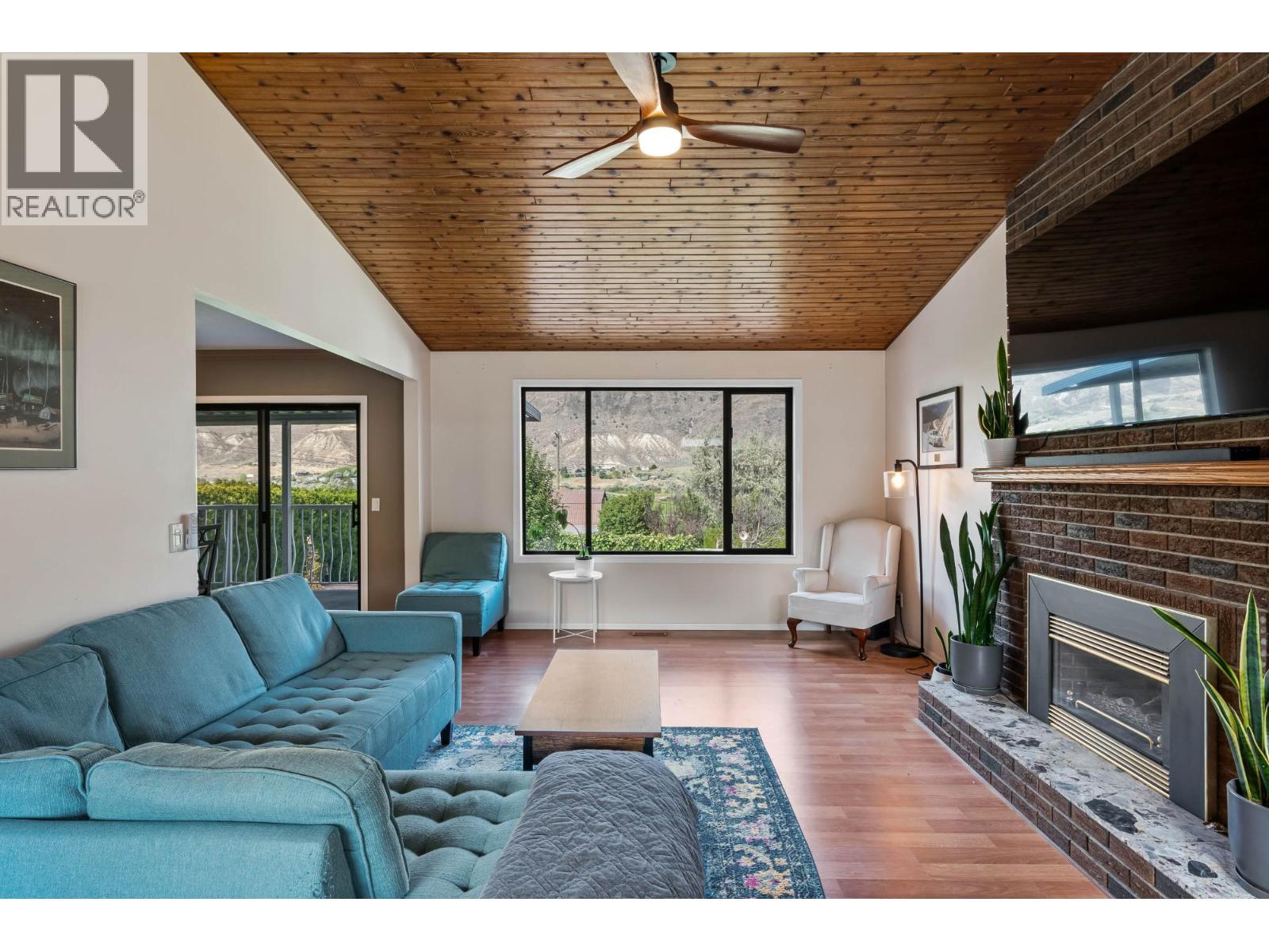 Photo 11 of 509 Durango Drive, Kamloops BC