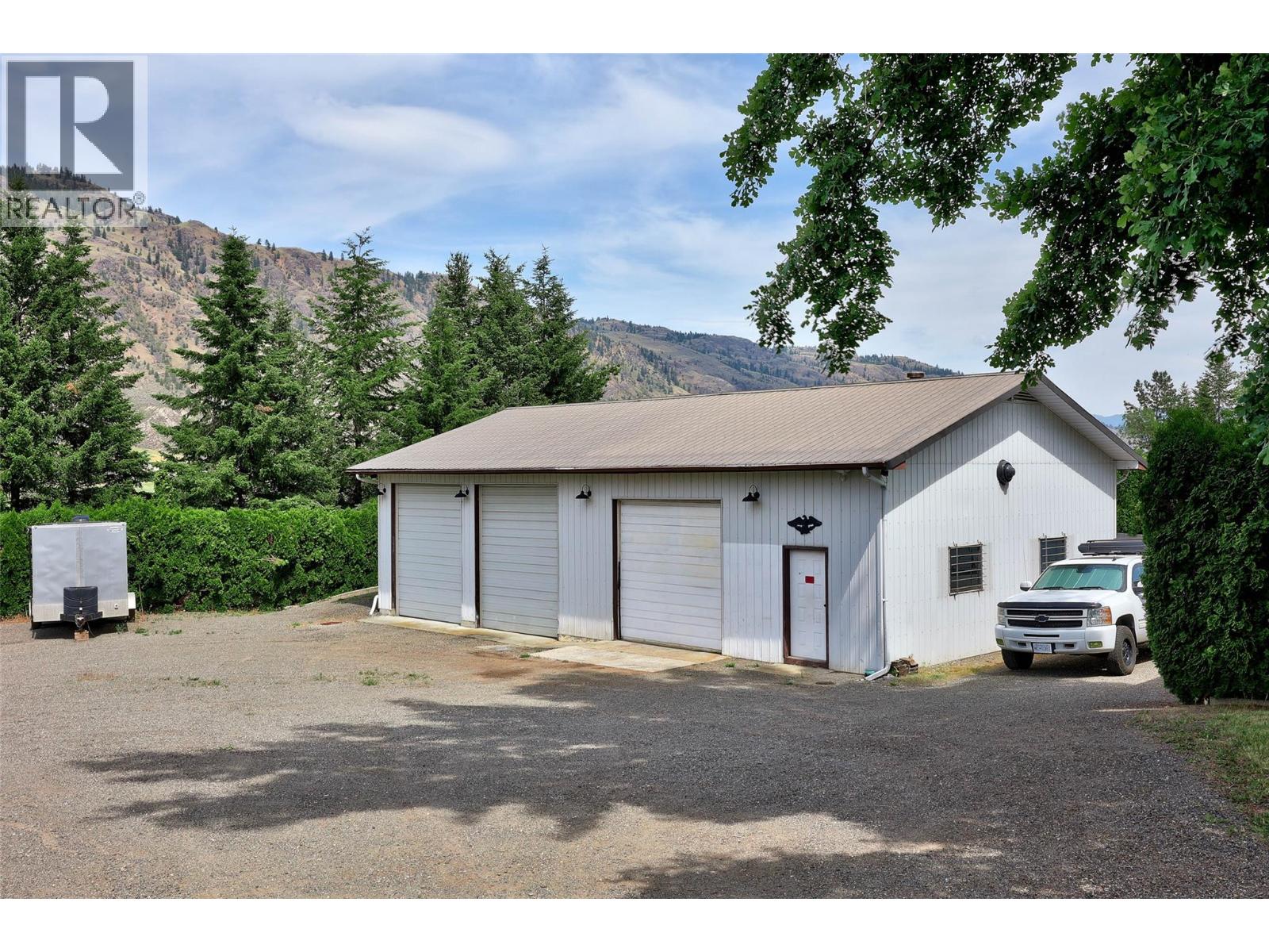 Photo 5 of 509 Durango Drive, Kamloops BC