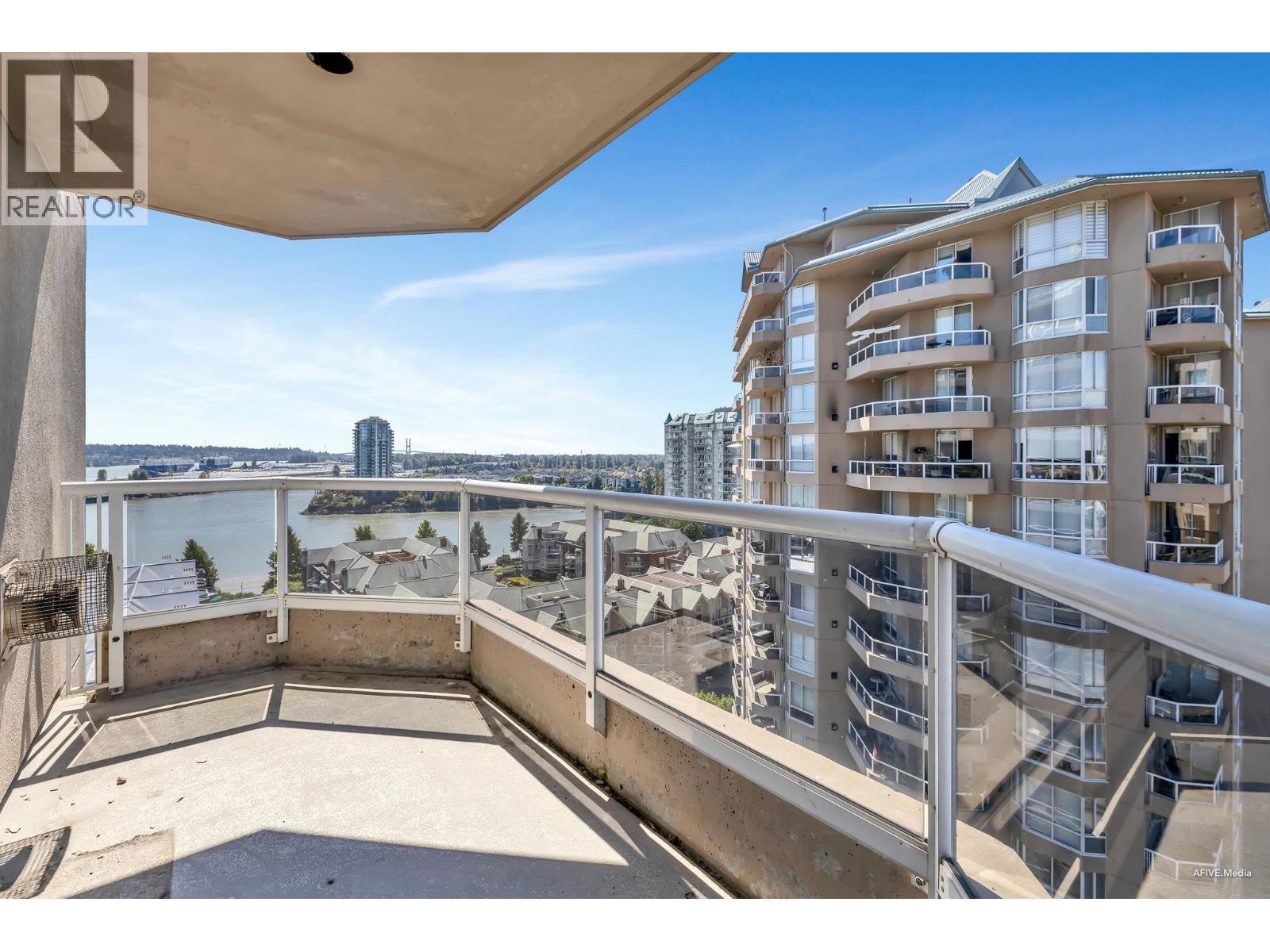 Photo 24 of 1605 1185 Quayside Drive, New Westminster BC