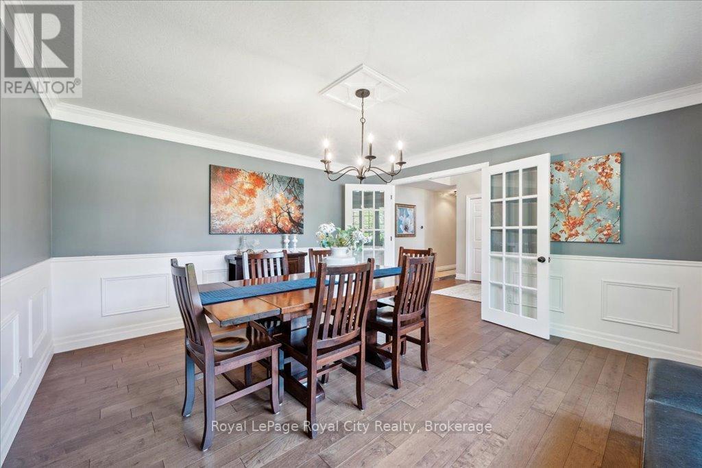Photo 19 of 790 Dianne Crescent, Centre Wellington ON