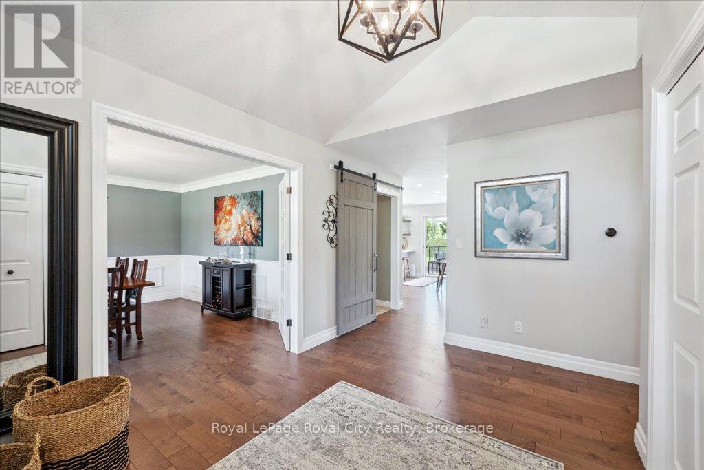 Photo 6 of 790 Dianne Crescent, Centre Wellington ON