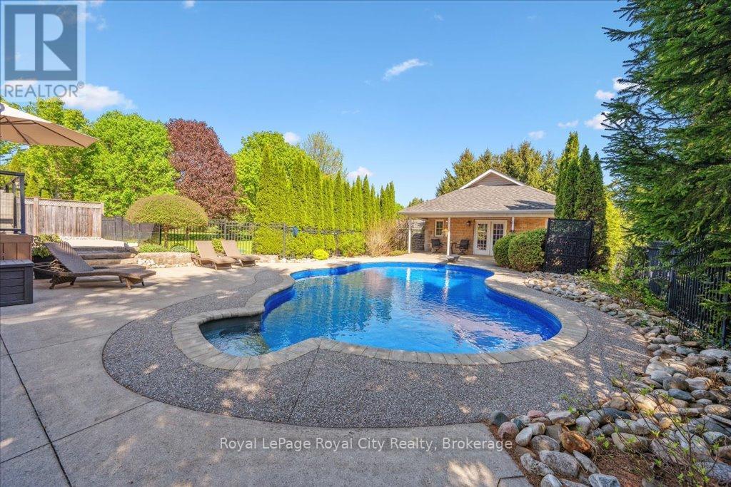 Photo 39 of 790 Dianne Crescent, Centre Wellington ON