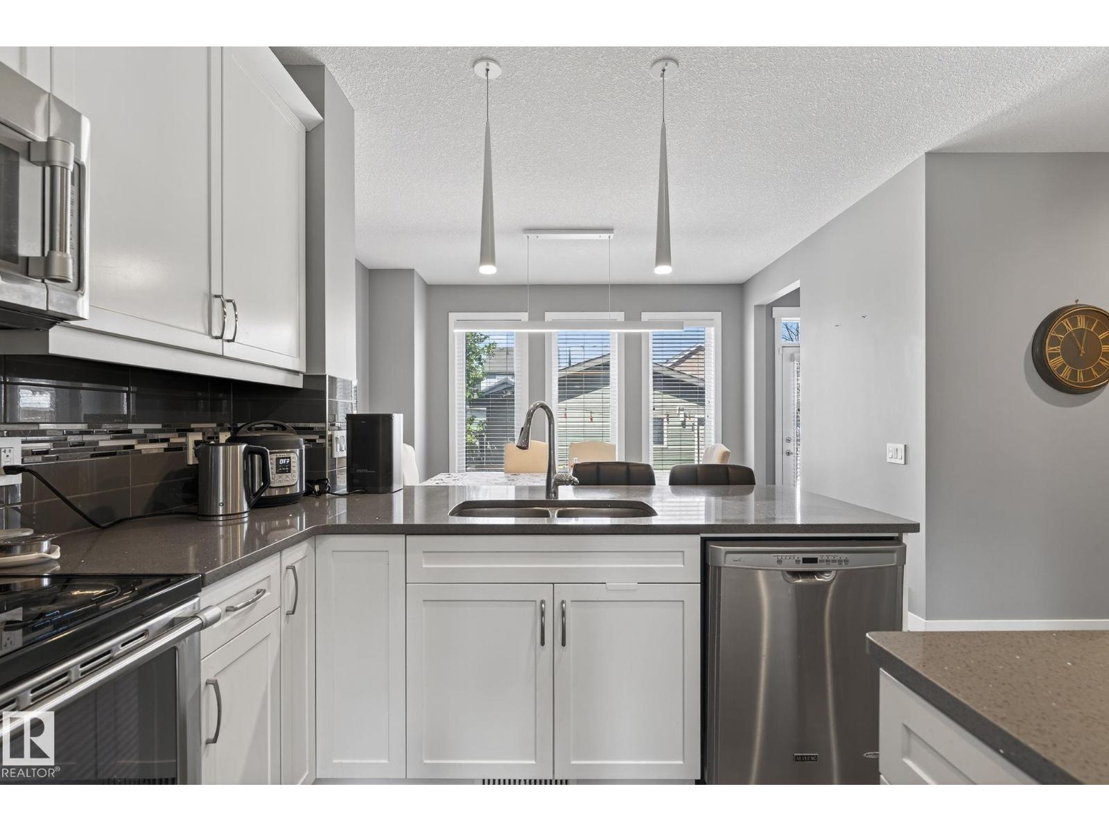 Photo 17 of 8112 224 St Nw, Edmonton AB