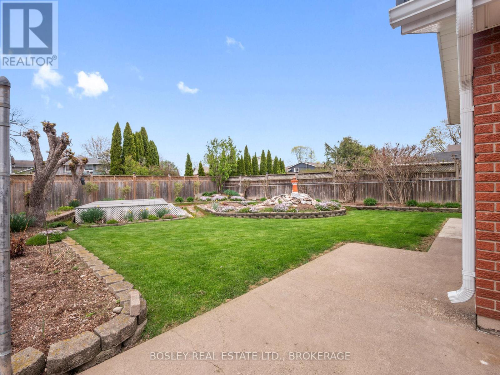 Photo 29 of 257 Lakeshore Road, St Catharines ON