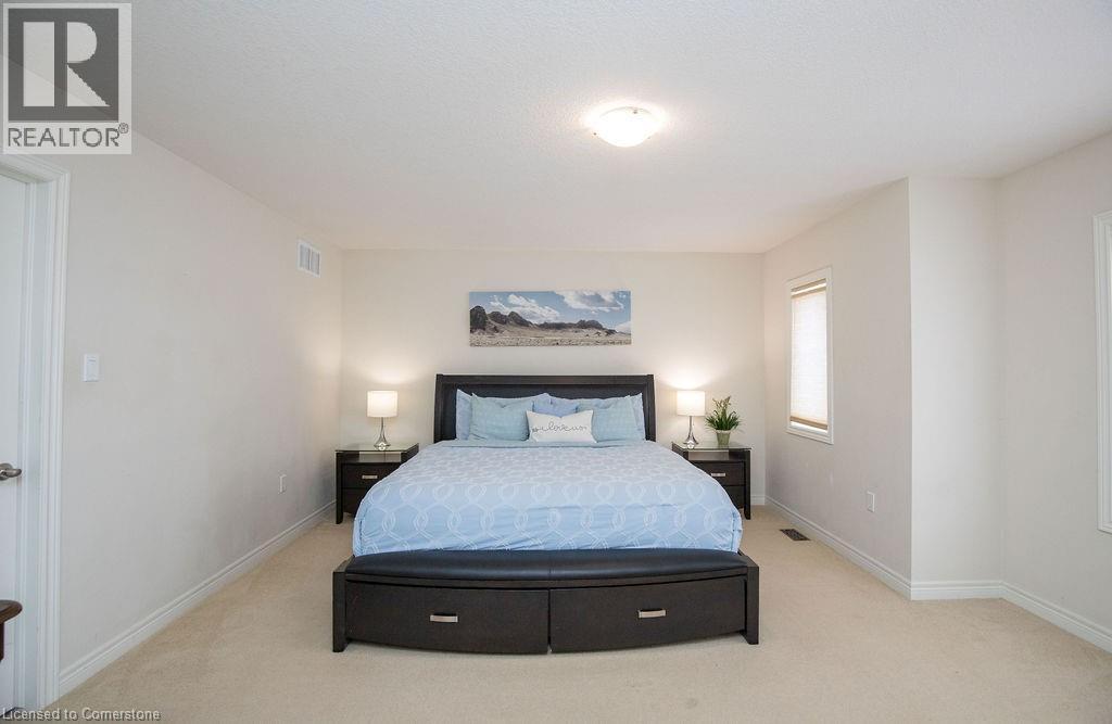 Photo 17 of 69 Winslow Way, Stoney Creek ON