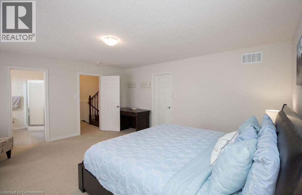 Photo 20 of 69 Winslow Way, Stoney Creek ON