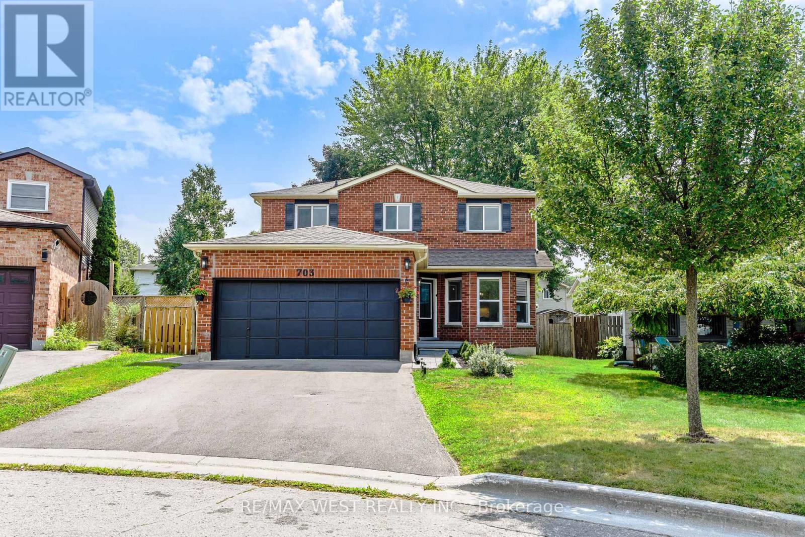 Photo 3 of 703 Mountjoy Court, Oshawa ON