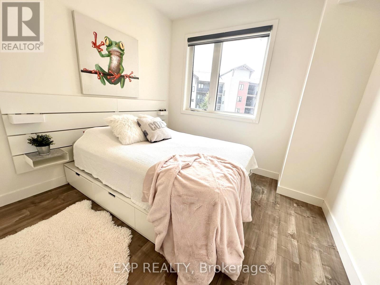 Photo 20 of 303 10 Beausoleil Lane, Blue Mountains ON