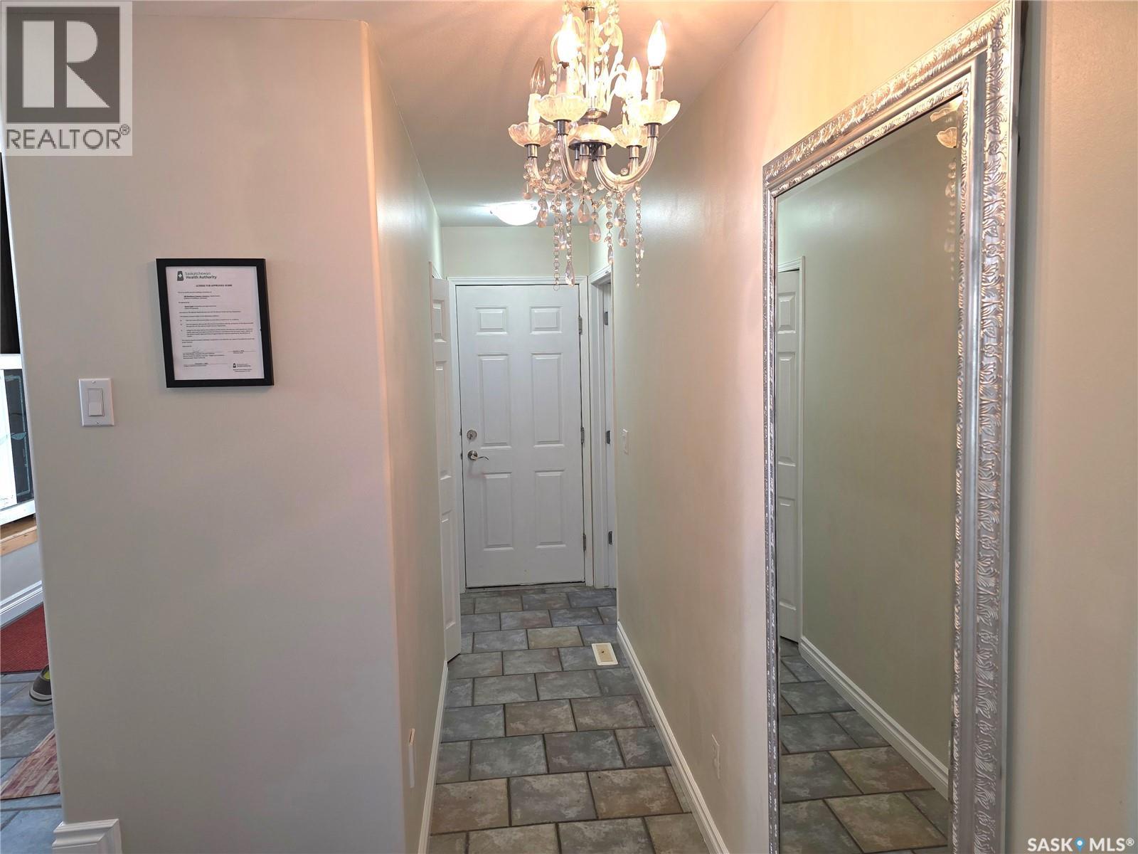 Photo 13 of 306 Blackthorn Crescent, Saskatoon SK