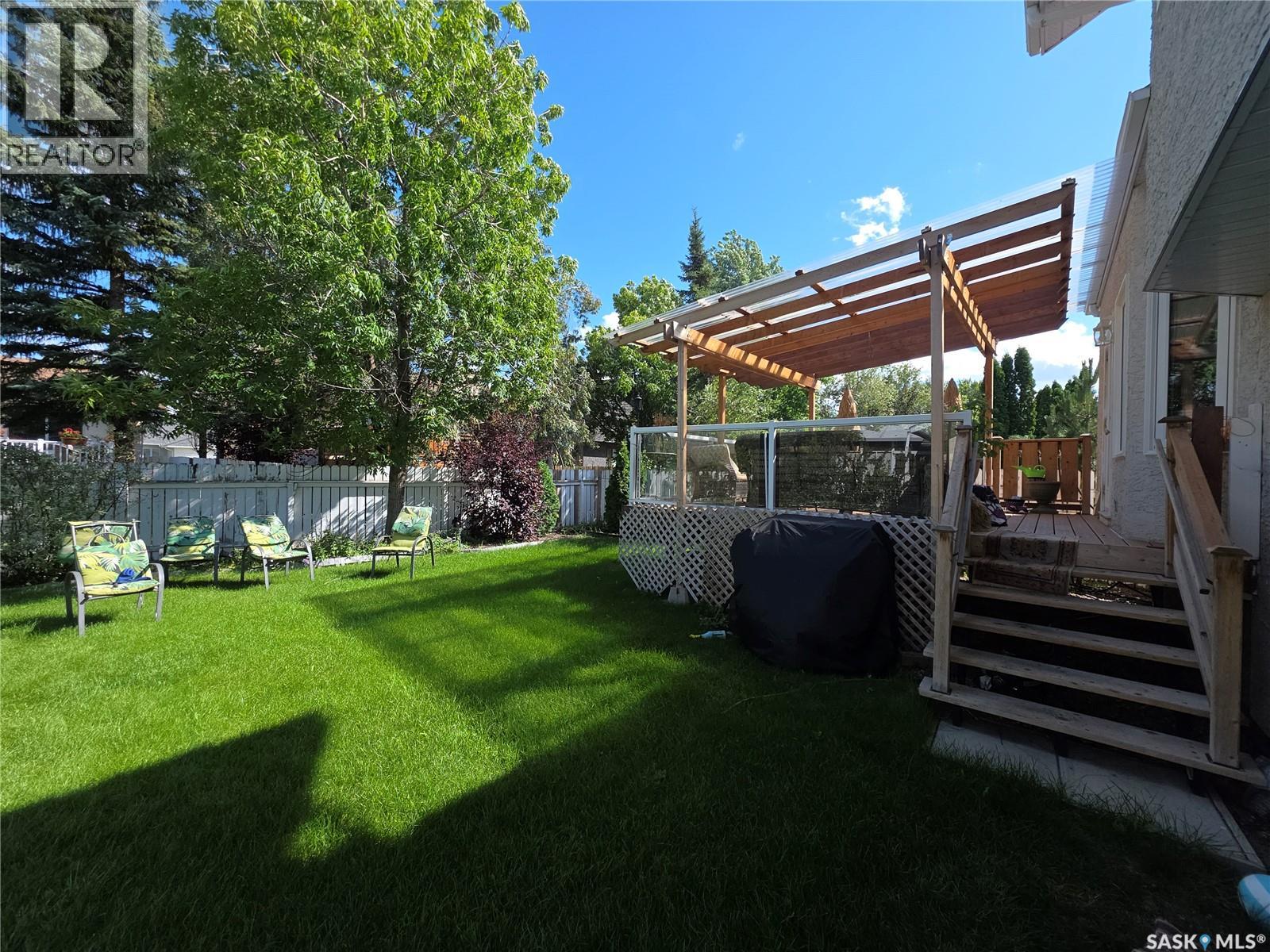 Photo 16 of 306 Blackthorn Crescent, Saskatoon SK