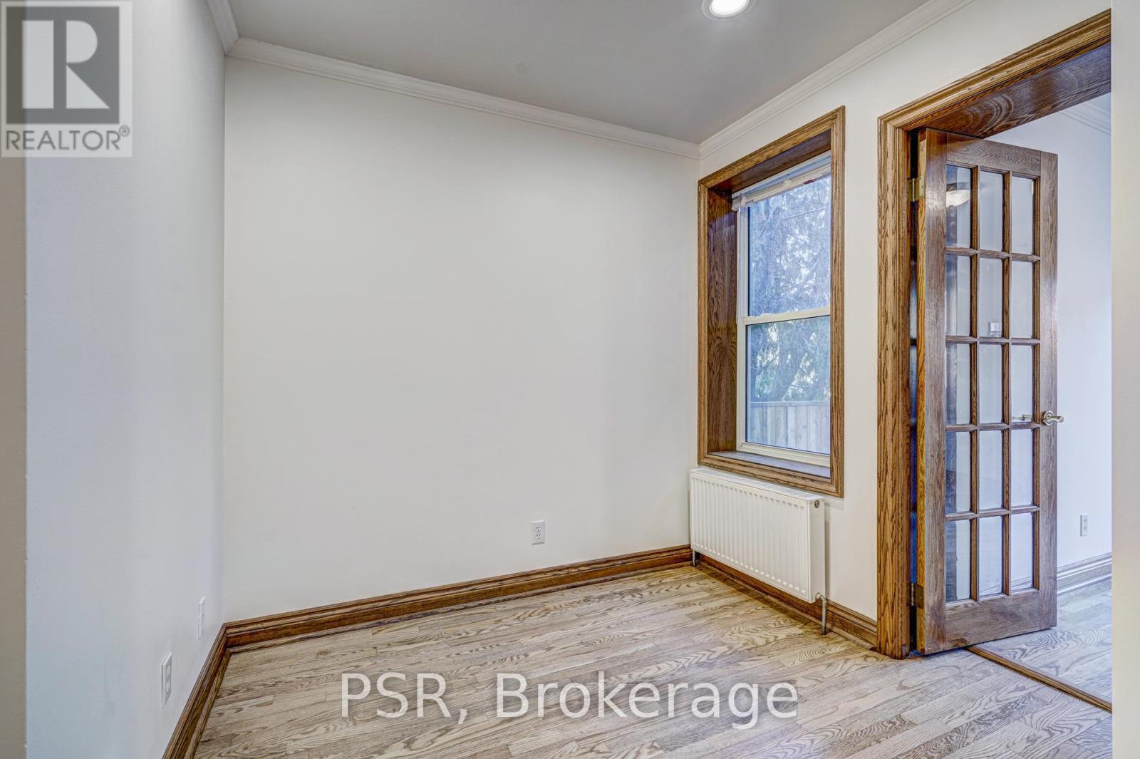 Photo 15 of 98 Roselawn Avenue, Toronto ON