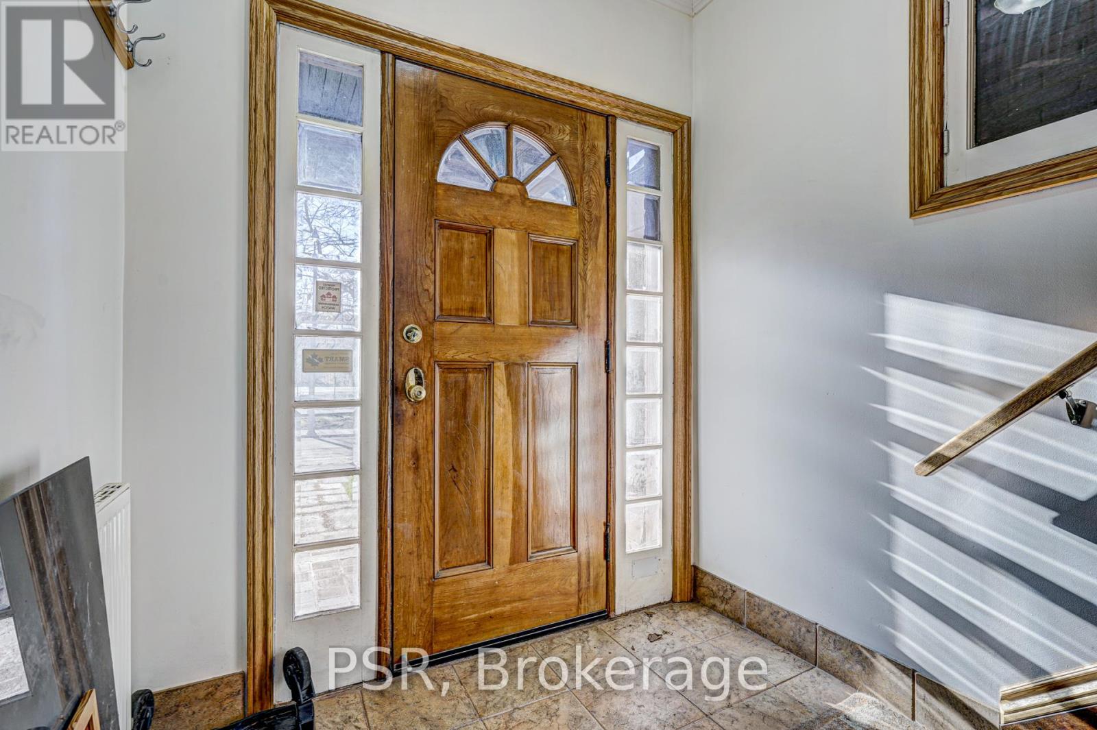 Photo 2 of 98 Roselawn Avenue, Toronto ON