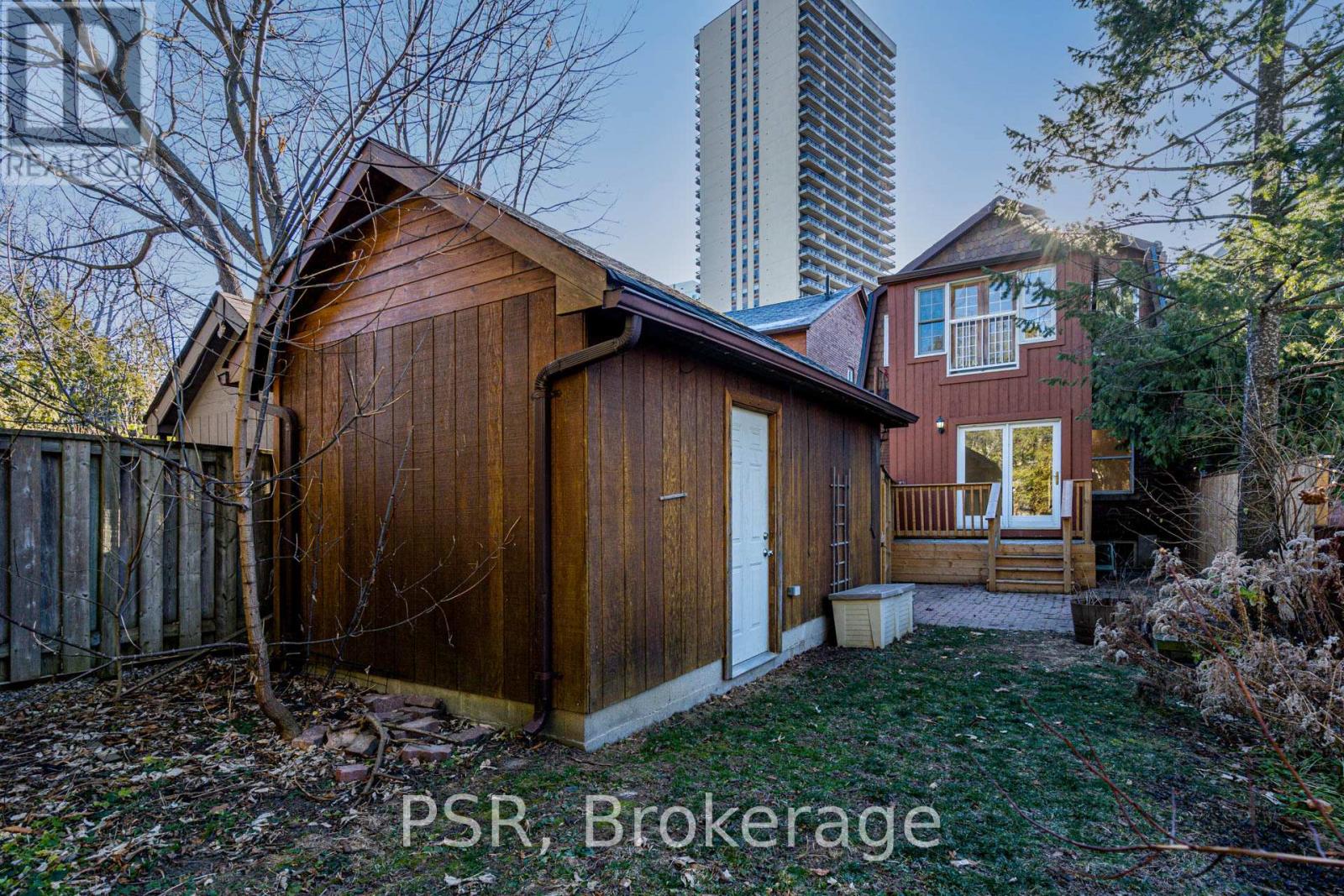 Photo 21 of Main 98 Roselawn Avenue, Toronto ON