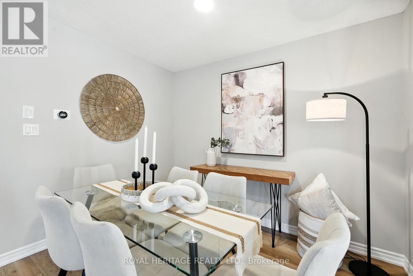 Photo 12 of 159 Carnwith Drive E, Whitby ON