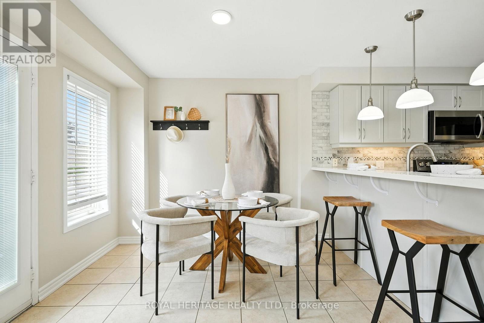 Photo 23 of 159 Carnwith Drive E, Whitby ON