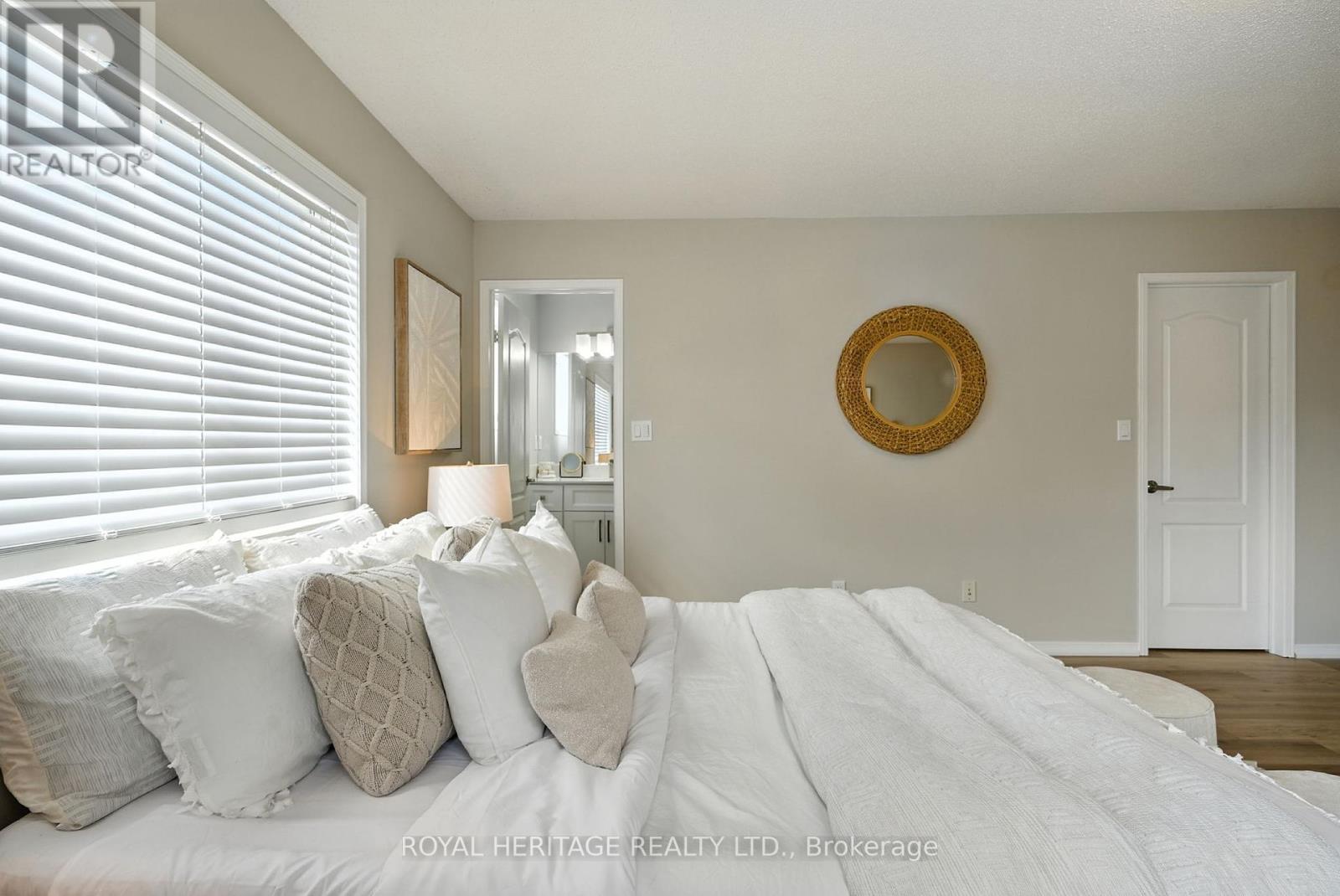 Photo 34 of 159 Carnwith Drive E, Whitby ON