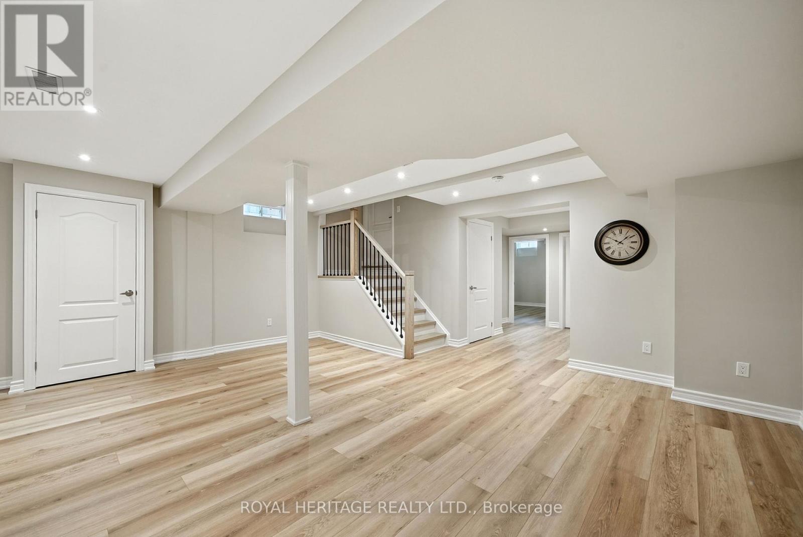 Photo 38 of 159 Carnwith Drive E, Whitby ON