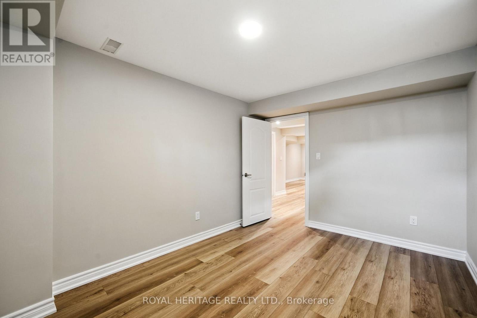 Photo 41 of 159 Carnwith Drive E, Whitby ON