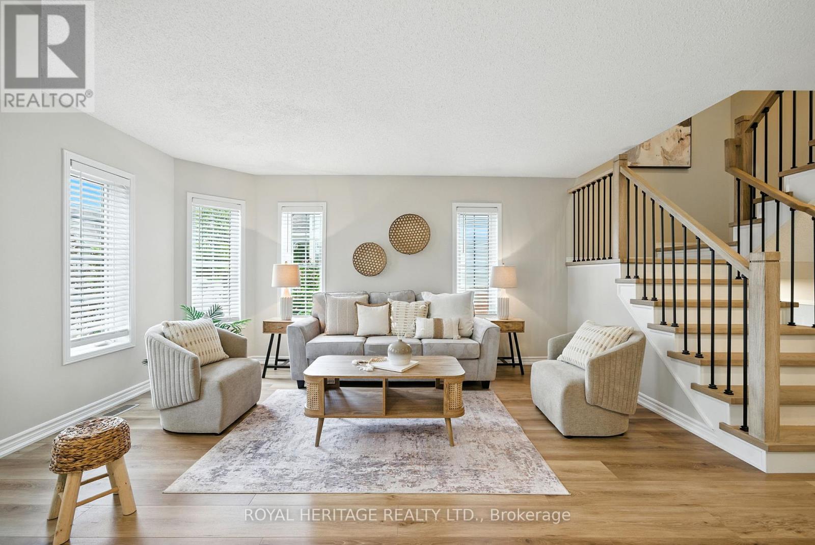 Photo 7 of 159 Carnwith Drive E, Whitby ON