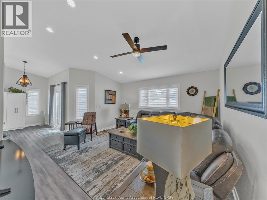 Photo 16 of 4345 Pleasant Place, Windsor ON