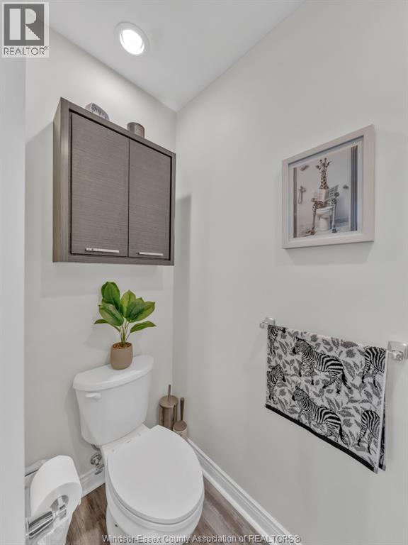 Photo 19 of 4345 Pleasant Place, Windsor ON