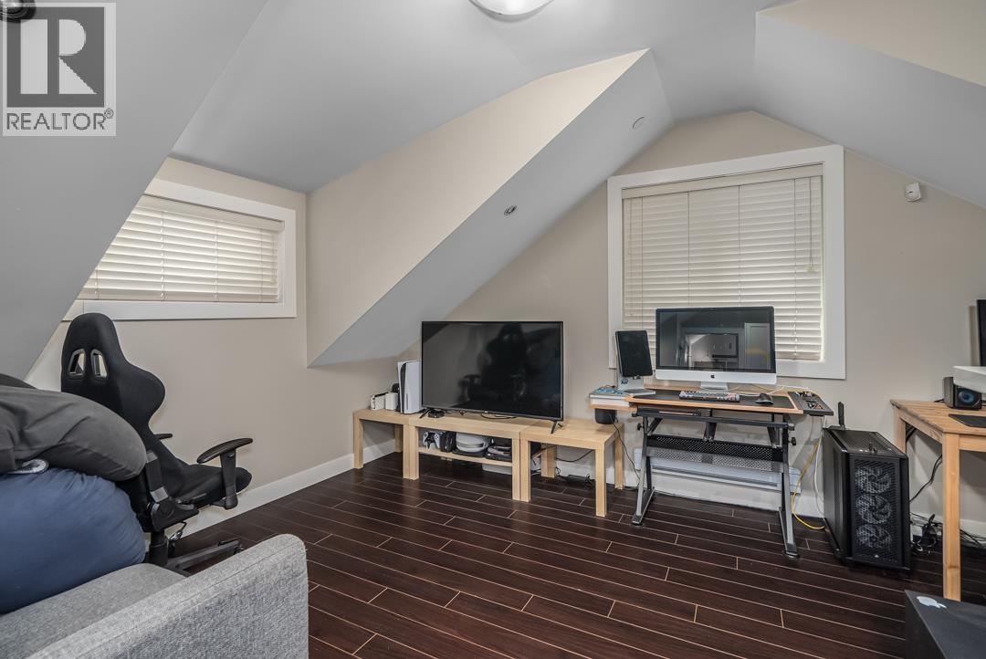 Photo 19 of 1507 E 55th Avenue, Vancouver BC