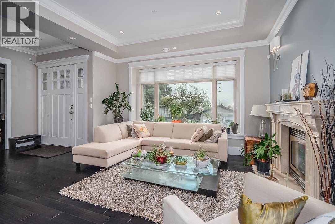 Photo 4 of 1507 E 55th Avenue, Vancouver BC