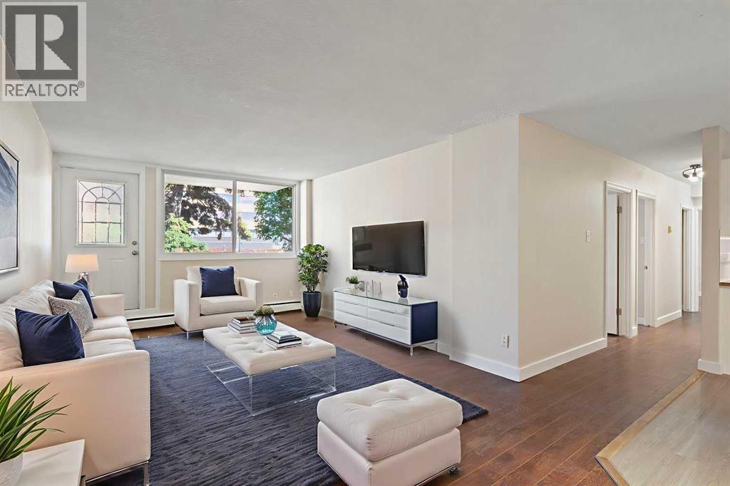 Single Family House for Sale in   A Street SW Kingsland Calgary 