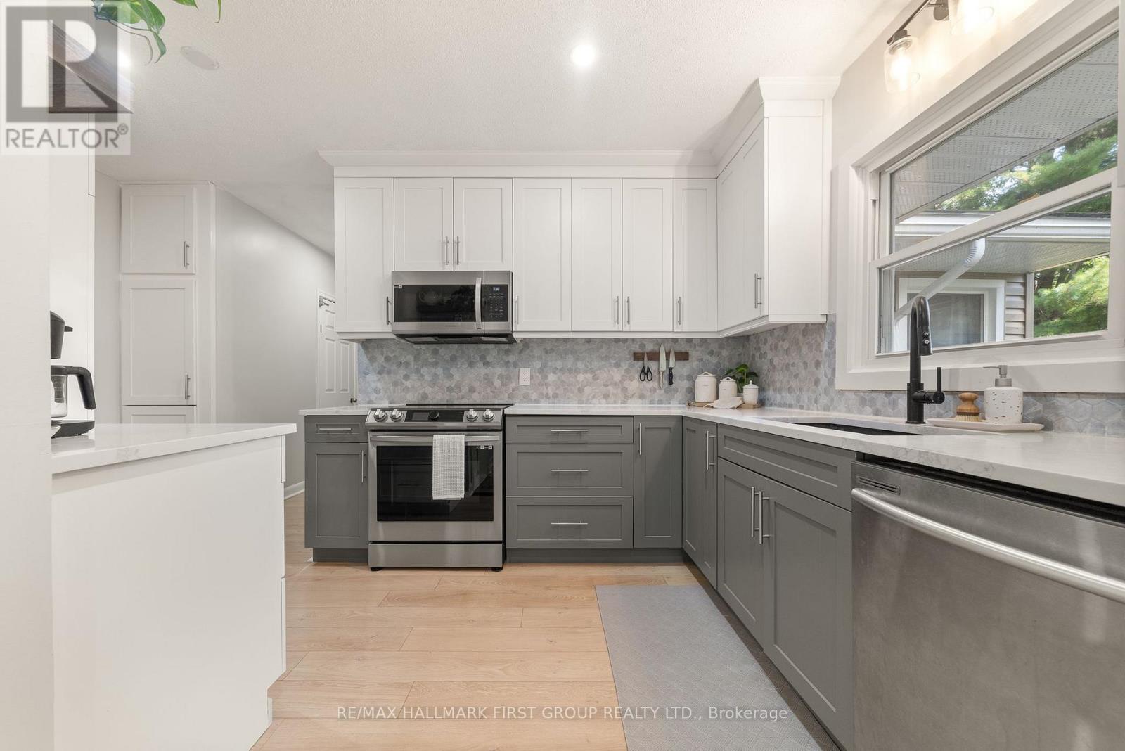 Photo 13 of 4073 Burnham Street N, Hamilton Township ON