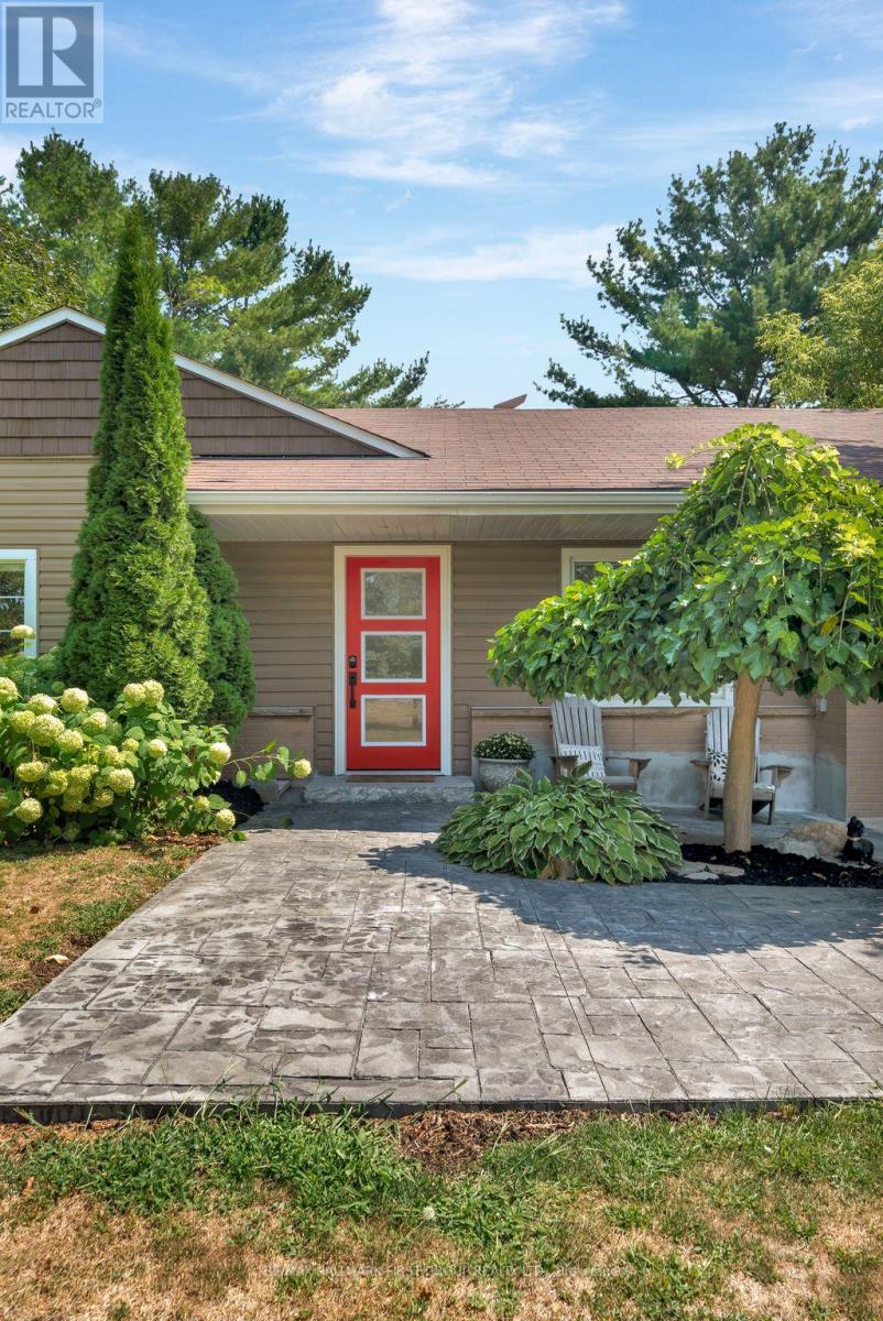 Photo 2 of 4073 Burnham Street N, Hamilton Township ON