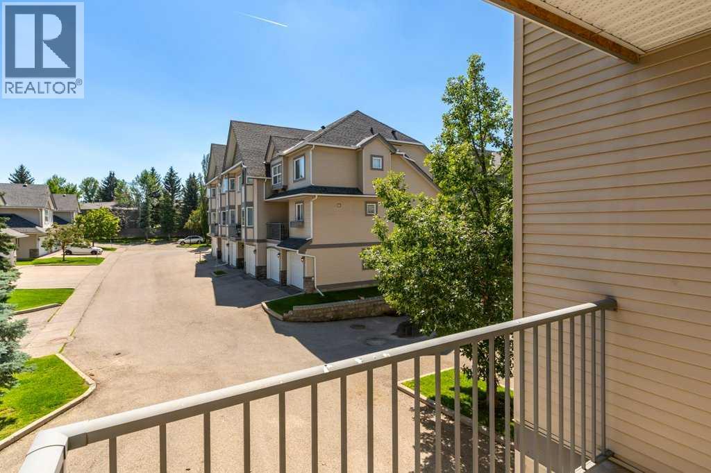 Single Family House for Sale in  Cedarwood Lane SW Cedarbrae Calgary 