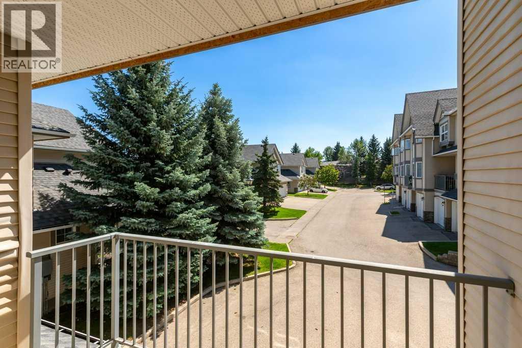 Single Family House for Sale in  Cedarwood Lane SW Cedarbrae Calgary 
