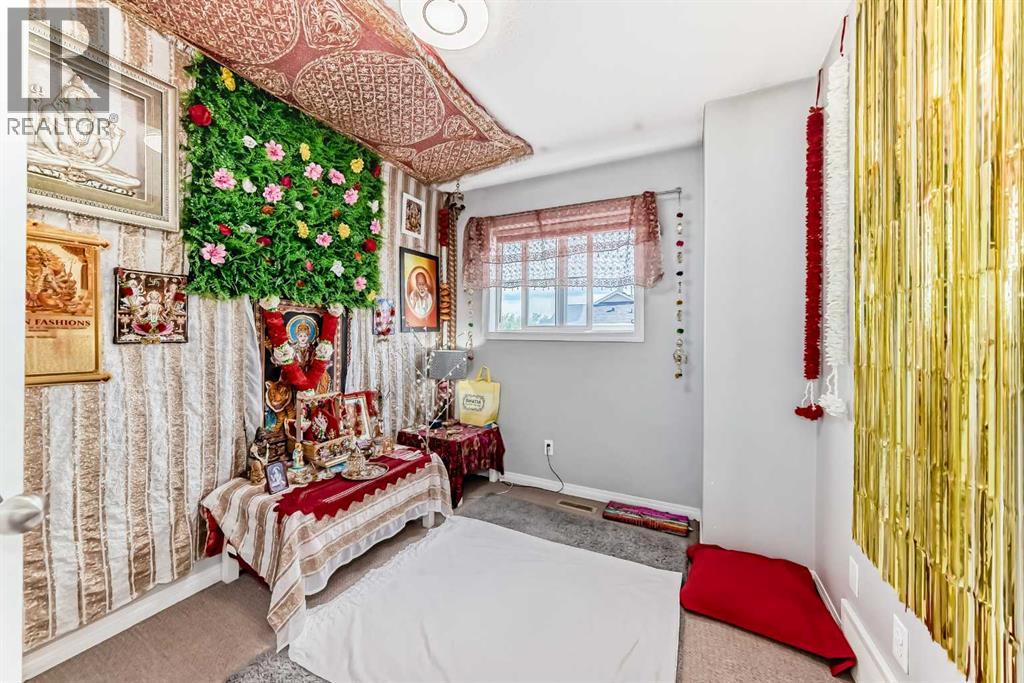 Single Family House for Sale in   Tarawood Lane NE Taradale Calgary 