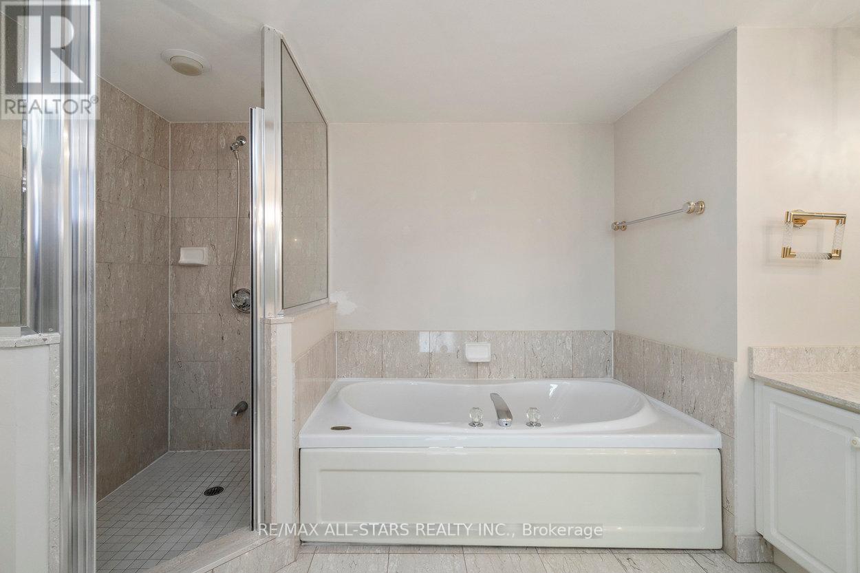 Photo 29 of 404 610 Bullock Drive, Markham ON